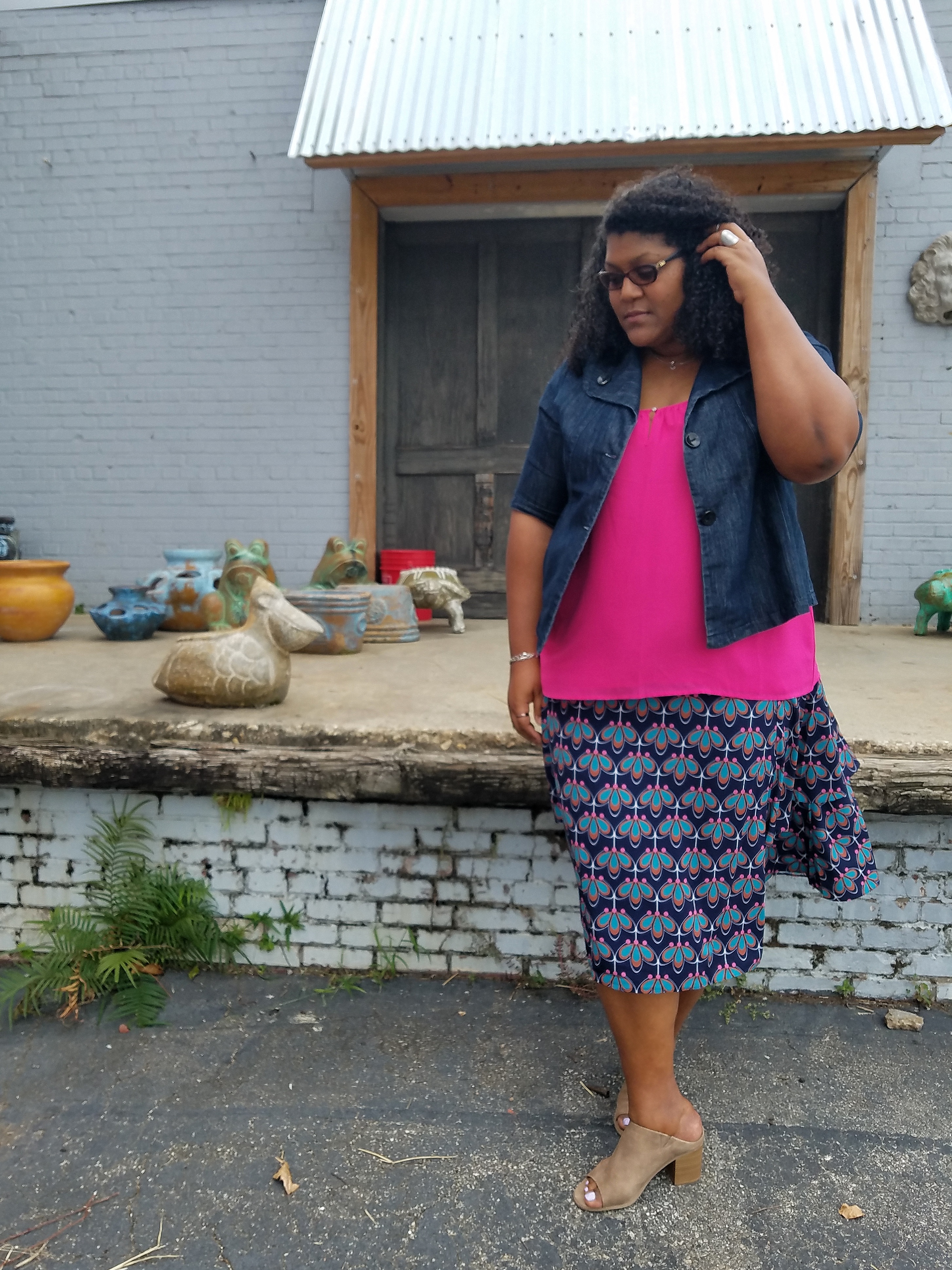 tall plus size blogger